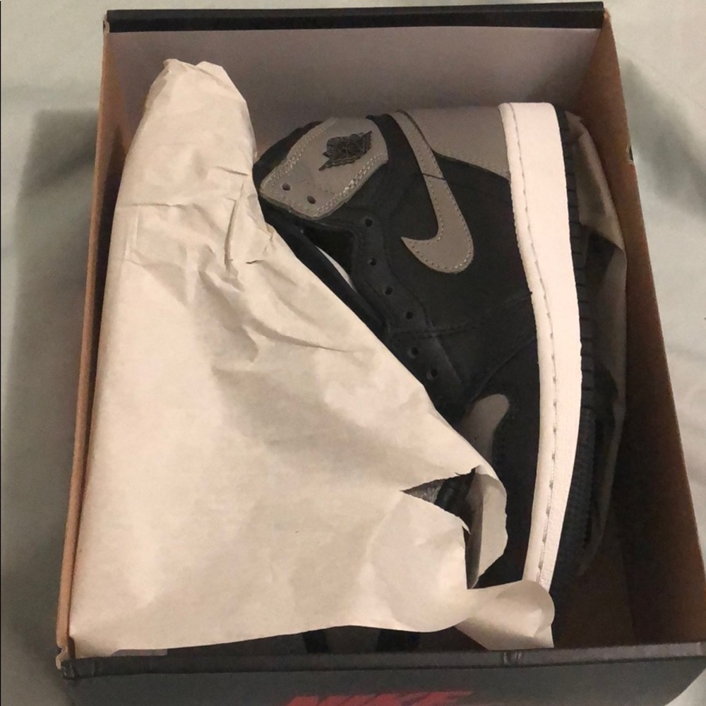 Retro Jordan 1 high shadow